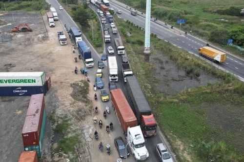 TP.HCM đẩy nhanh tiến độ loạt dự án giao thông cửa ngõ để gỡ điểm nghẽn ùn tắc