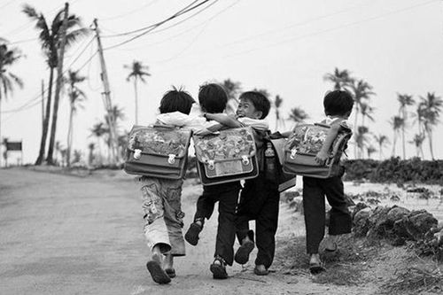 Quần áo vá một thuở có ai còn nhớ?