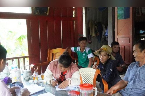 Bắc nhịp cầu tín dụng chính sách ở xã Trường Sơn, Quảng TrịBài cuối: Gặp trưởng bản mang họ Bác Hồ