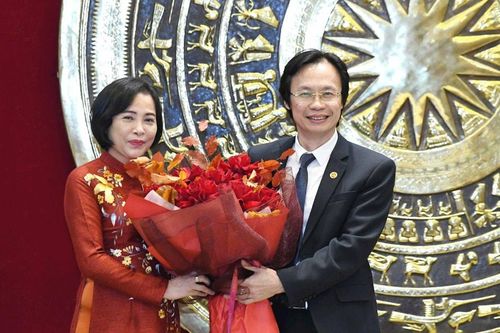 Phó Chủ tịch Quốc hội Nguyễn Thị Thanh gặp mặt Đoàn đại biểu Khoa Ngữ văn - Trường Đại học Sư phạm Hà Nội 2