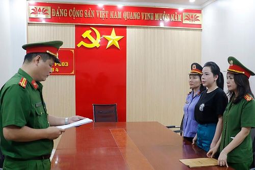 Bắt tạm giam đối tượng giả danh khám bệnh miễn phí, lừa bán thực phẩm chức năng giá cao