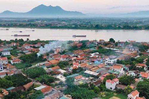 Chào mừng Đại hội Đảng bộ thành phố Hà Nội lần thứ XVIII Xây dựng xã đảo Minh Châu xanh, văn minh, hạnh phúc