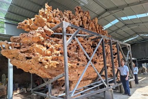 Non bộ 'Cội nguồn' tôn vinh văn hóa dân tộc và vừa xác lập Kỷ lục Việt Nam