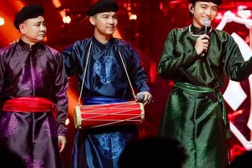 Tự Long, SOOBIN và Tóc Tiên cùng dàn 'Anh trai', 'Chị đẹp' biểu diễn tại Y-Concert