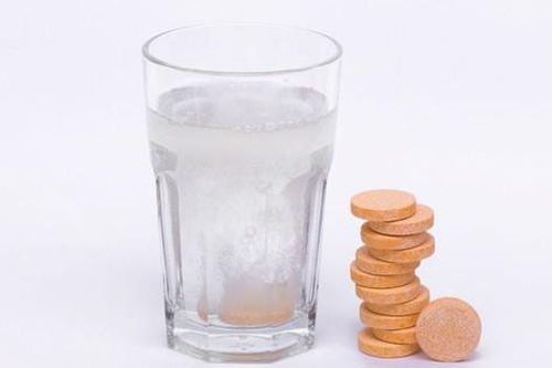 Vì sao không nên uống thuốc dạng viên sủi khi bị tăng huyết áp?