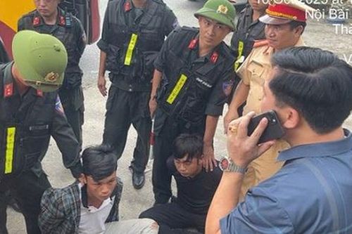 CSGT đón lõng trên cao tốc, bắt nhóm thanh niên gây thương tích ở Lào Cai
