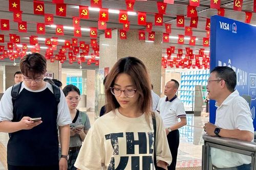 Giới trẻ Hà Nội có thể được đi tàu điện Cát Linh - Hà Đông miễn phí đến hết 15/11