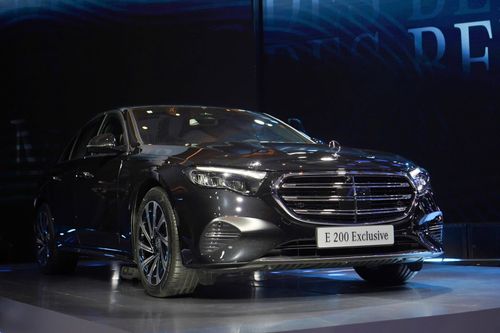 Mercedes-Benz E 200 Exclusive - sedan hạng sang giá gần 2,6 tỷ đồng