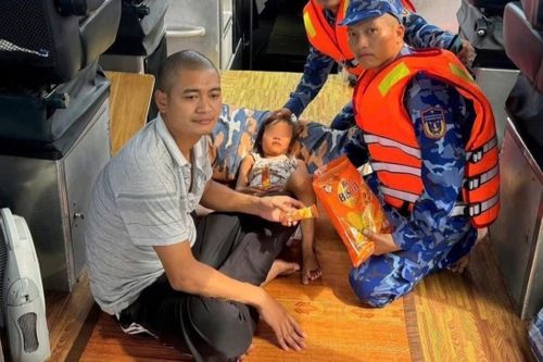 Bất ngờ danh tính người tìm thấy thi thể bé gái trên sông Lam