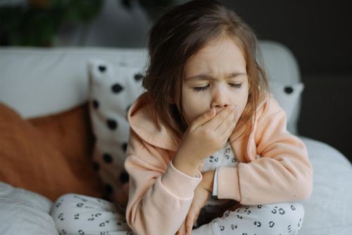 Trẻ ho có nên kiêng sữa?