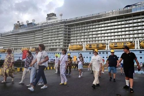 Vì sao tàu du lịch biển Ovation of the Seas chở theo hơn 4.000 khách không cập cảng Cái Mép - Thị Vải?