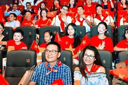 Nối dài cảm xúc 'Tổ quốc trong tim'