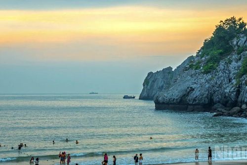 Cát Bà - 'Thiên đường' biển đảo