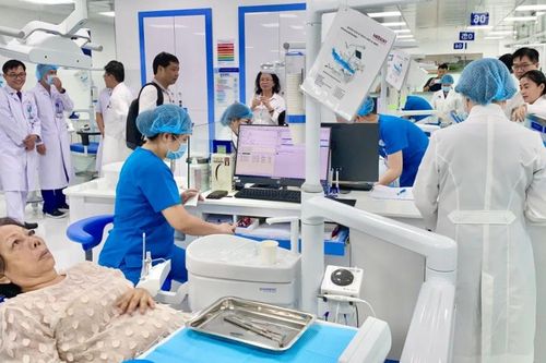 Hợp tác y khoa vì sức khỏe cộng đồng