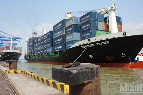 Đơn giản hóa thủ tục, siết tuổi tàu nhập khẩu về đăng ký tàu biển