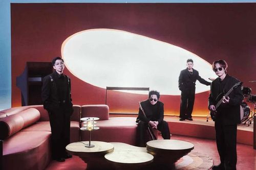 Nhóm Chillies trở lại với album 'KIM'