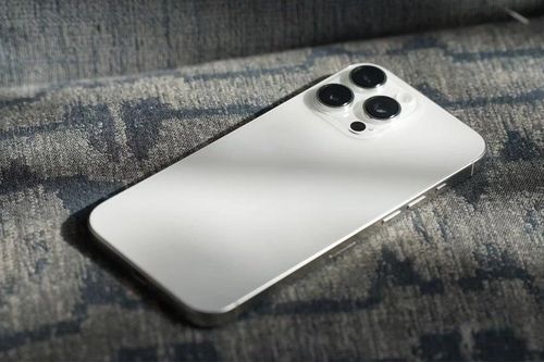 iPhone 16 Pro Max cũng bị bẻ khóa iCloud, 'thành trì Apple' sụp đổ