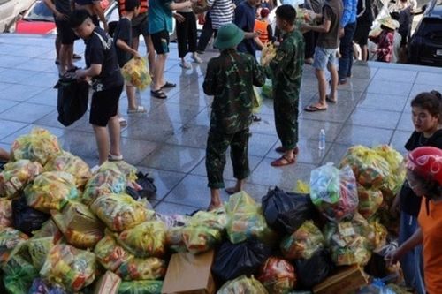 Từ thiện mùa bão lũ: Lòng tốt cần đi cùng trách nhiệm