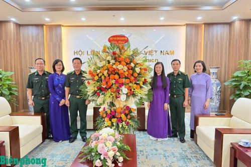 Đảng ủy, Bộ Tư lệnh BĐBP chúc mừng Hội Liên hiệp Phụ nữ Việt Nam