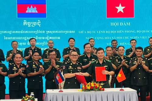 Tăng cường công tác quản lý, bảo vệ tuyến biên giới Việt Nam - Campuchia
