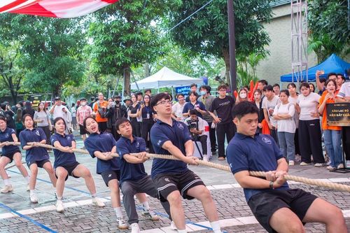 Sôi động Giải Vô địch kéo co thanh niên Cúp Rockstar 2025
