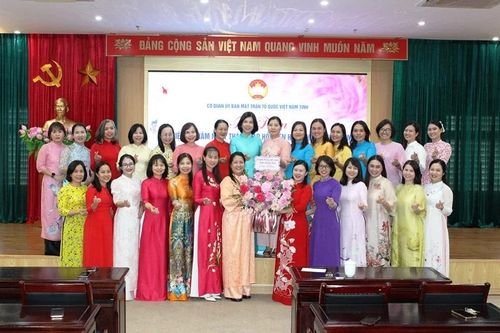 Cơ quan Ủy ban MTTQ tỉnh tổ chức tọa đàm kỷ niệm Ngày phụ nữ Việt Nam 20/10