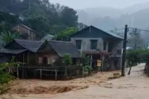 Mưa lớn gây ngập cục bộ, sạt lở tại nhiều khu vực miền núi Quảng Trị
