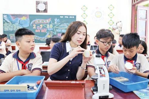 Cô giáo Đỗ Thị Chuyên: Thắp sáng khát vọng học trò