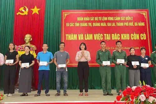 Đoàn công tác các địa phương thăm, làm việc tại đặc khu Cồn Cỏ