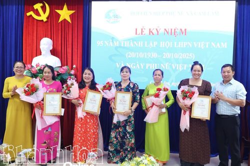 Xã Cam Lâm kỷ niệm 95 năm Ngày thành lập Hội Liên hiệp Phụ nữ Việt Nam