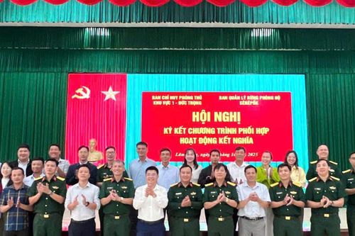 Ký kết kết nghĩa, tăng cường thế trận Quốc phòng toàn dân