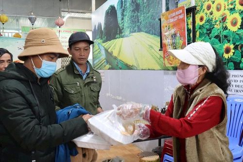 Bếp cơm chay 0 đồng kết nối yêu thương