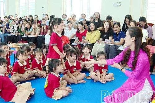 100 cán bộ, giáo viên mầm non được tập huấn nâng cao năng lực chuyên môn