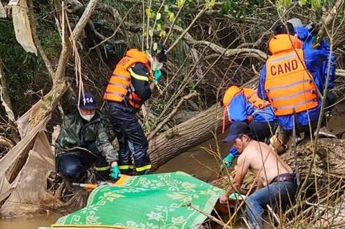 Lâm Đồng: Phát hiện thi thể phụ nữ bị cuốn trôi tại Thác Voi sau 3 ngày tìm kiếm