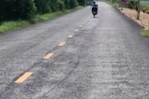Tây Ninh: Bị tịch thu xe máy vì 'bốc đầu', đăng video lên TikTok