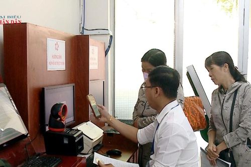 Trung tâm Phục vụ Hành chính công phường Nha Trang:Tăng quy mô, nâng cao chất lượng phục vụ sau sáp nhập