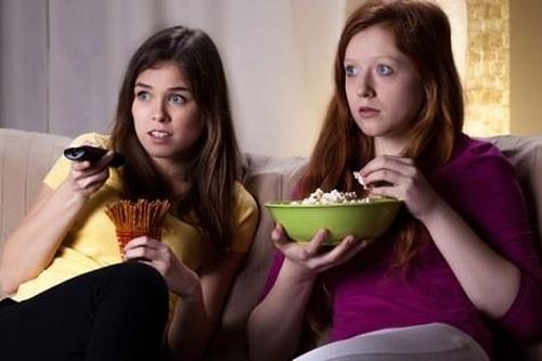 Ăn tối muộn: 'kẻ thù thầm lặng' gây hại toàn thân, từ tiêu hóa đến tim mạch, nội tiết