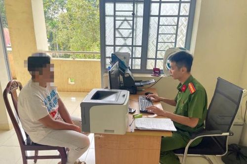 Ghép ảnh của bạn rồi tung tin bị công an bắt giữ