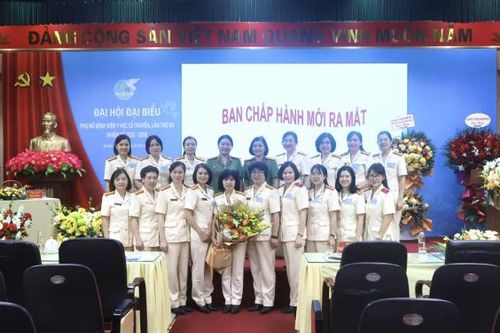 Phụ nữ Bệnh viện Y học cổ truyền tiên phong trong hành trình xây dựng và phát triển của bệnh viện