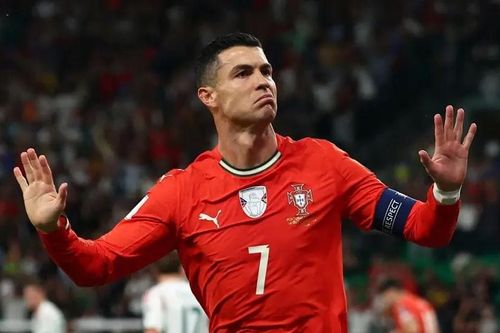 Ronaldo đứng đầu danh sách cầu thủ có thu nhập cao nhất