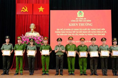Tổng kết nghị quyết, chỉ thị của Bộ Công an về đẩy mạnh xây dựng Công an xã đáp ứng yêu cầu trong tình hình mới