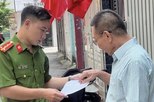 Công an TPHCM: Mở cao điểm làm sạch dữ liệu phương tiện và chuyển đổi GPLX sang thẻ PET
