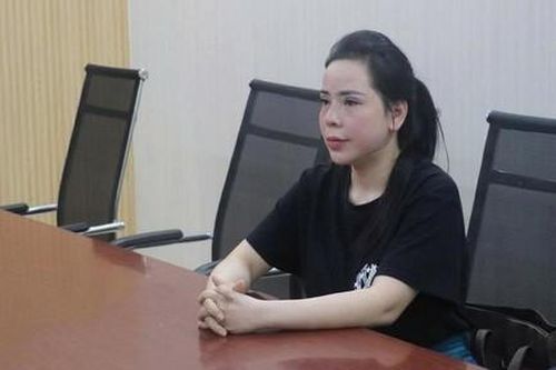 Tạm giam đối tượng cầm đầu nhóm 'bác sỹ trung ương' khám bệnh miễn phí để trục lợi