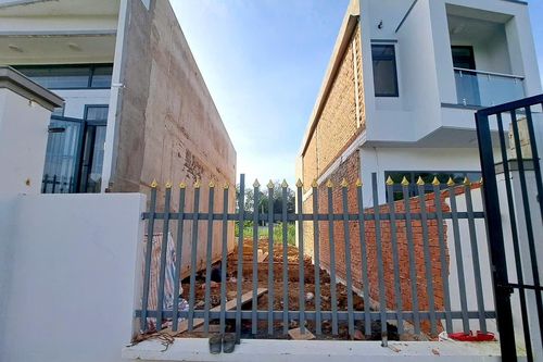 Vụ xây nhầm nhà trên đất người khác ở TP.HCM: Di dời xong ngôi nhà