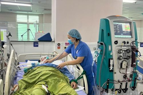 'Pháo đài trắng' giữa biển nước