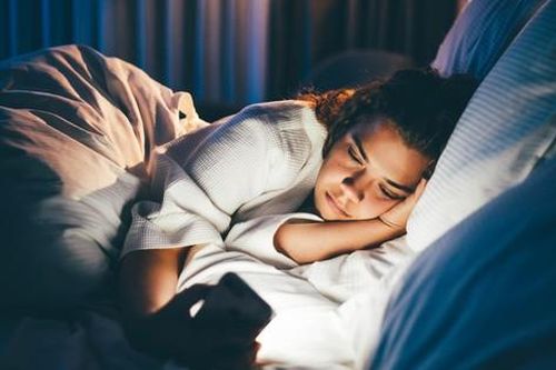 Lý do dễ gặp khiến bạn mất ngủ và cách khắc phục