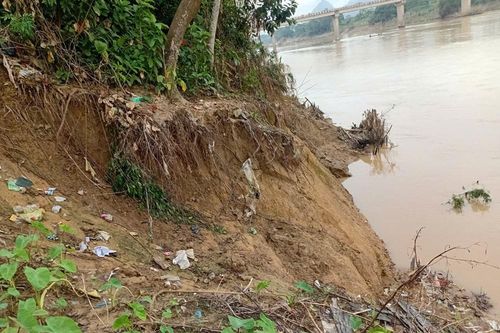 Thanh Hóa: Nỗi lo sạt lở bờ sông Chu