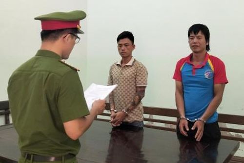 'Con nghiện' bị… bớ!