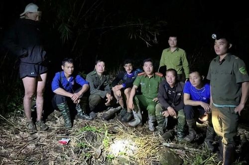 Tìm thấy du khách nước ngoài bị lạc trong rừng ở Lào Cai