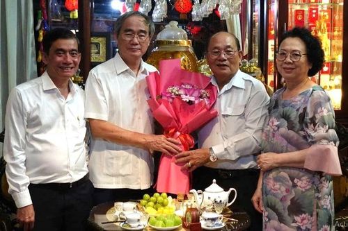 Nguyên Chủ tịch Ủy ban Trung ương MTTQVN thăm nhà giáo, nhà trường tại Cà Mau